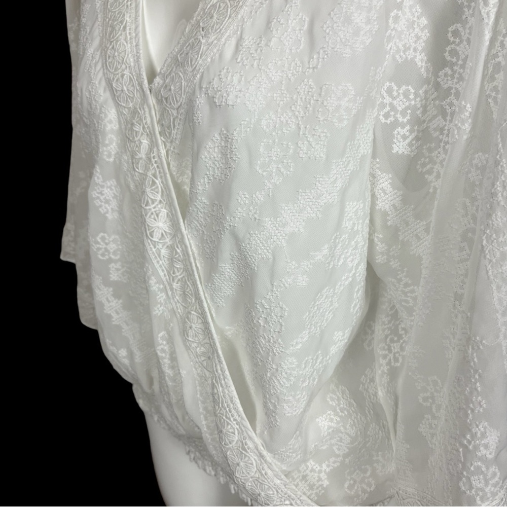 WHBM White Embroidered Kimono Sleeve Smocked Waist Surplice Blouse Size Large - Picture 7 of 15